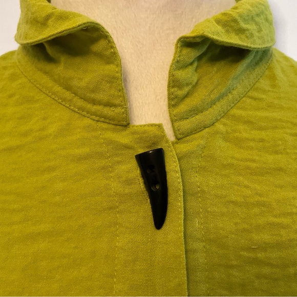 John Mark Chartreuse XS Mandarin Tunic with Black Shark Tooth Buttons Back Slit - Picture 14 of 16